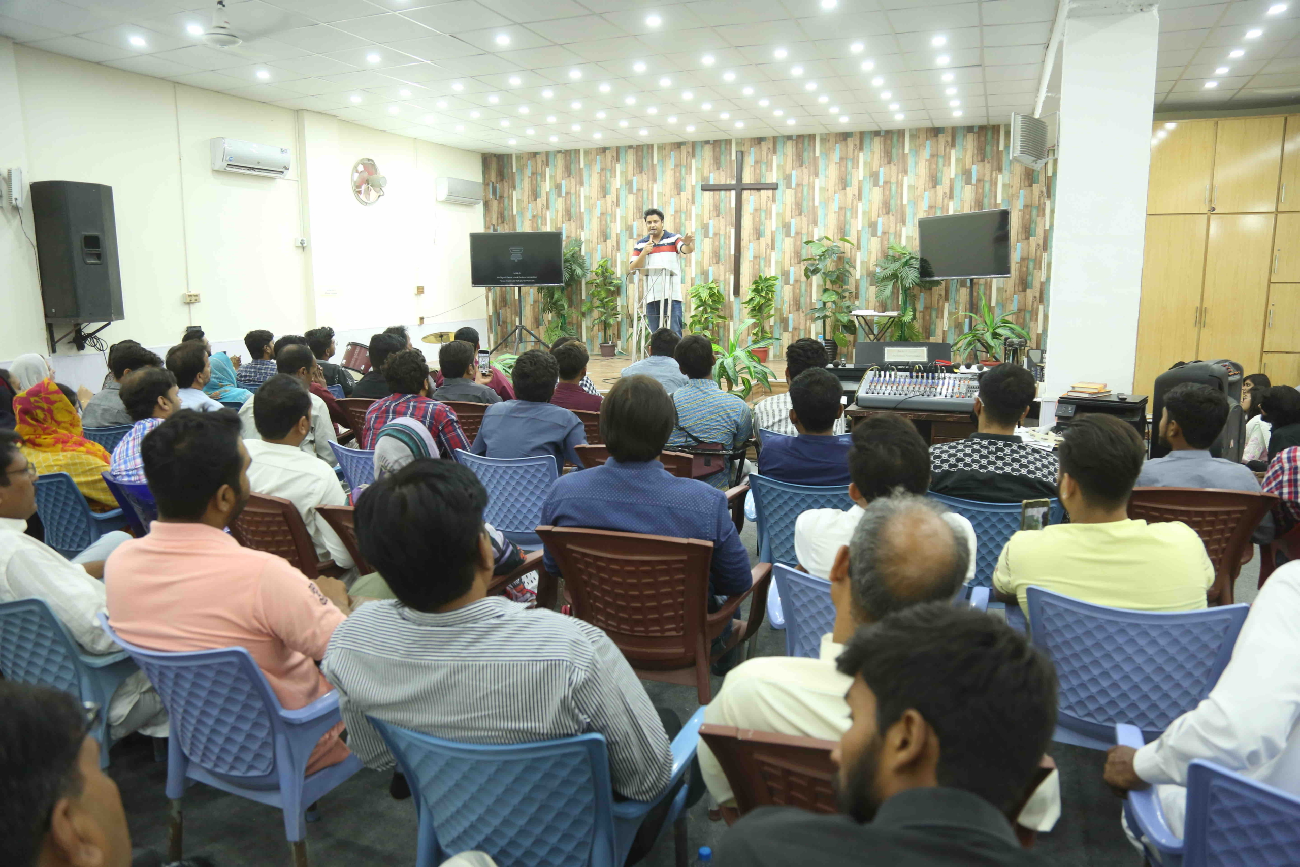 CHURCH PLANTING IN PAKISTAN THROUGH YOUTH CONFERENCES SEMINARS